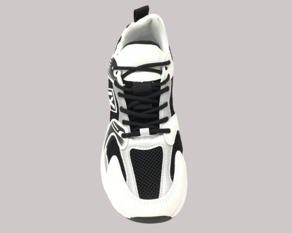 Zapatillas unisex de estilo deportivo en blanco y negro